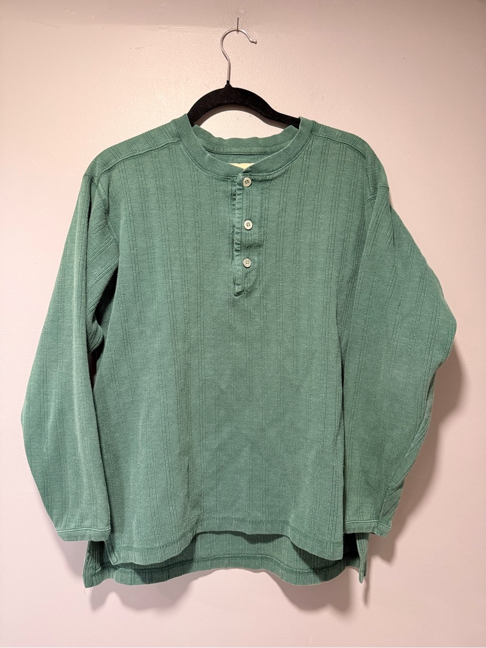 Classic Men's Sage Henley Long-Sleeve Shirt